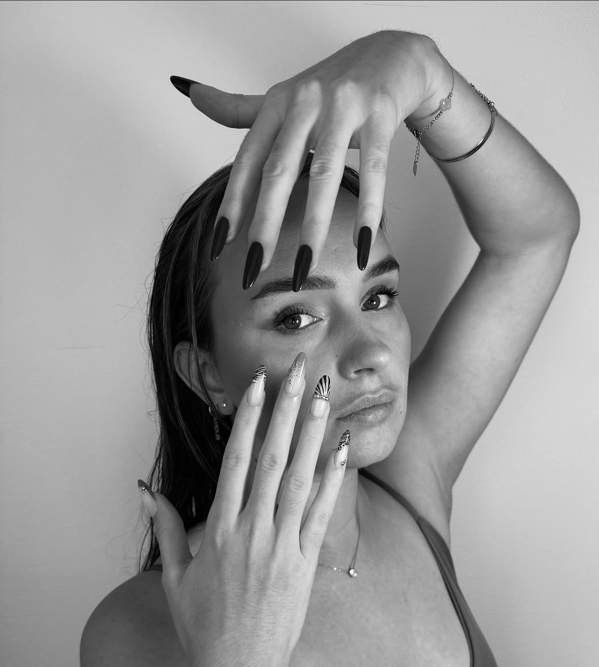 Portrait de Léa, fondatrice de Léabricots Nails